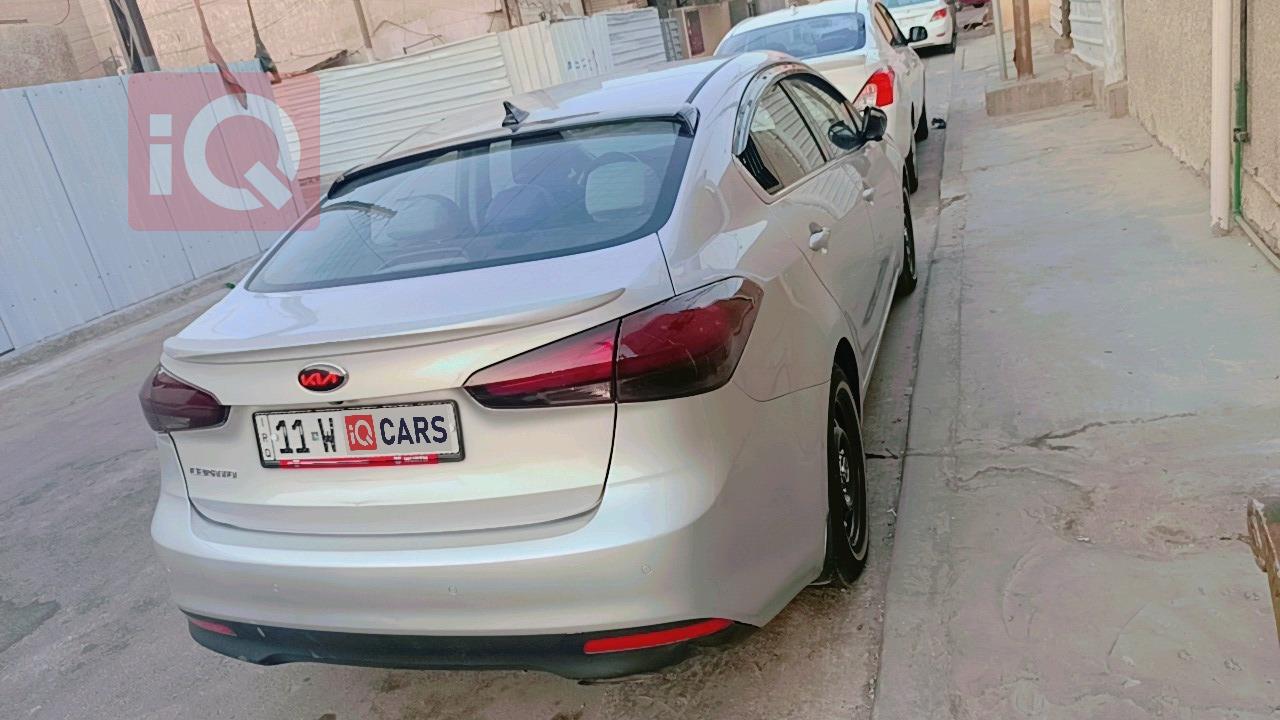 كيا سيراتو